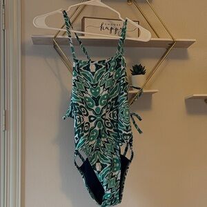 JOLYN Green Patterned Swimsuit - NICO STYLE